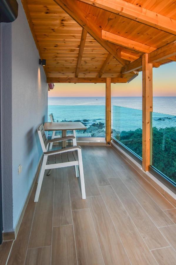 Athos Veranda Sarti Exterior foto